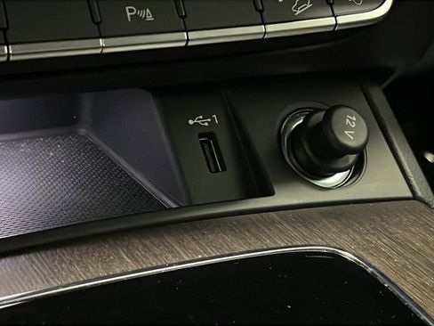 Used 2023 Audi Q5 2.0T Premium w/ Convenience Package image 18