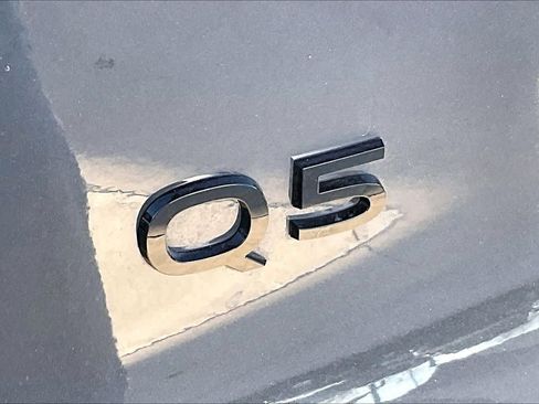 Certified 2025 Audi Q5 Premium Plus w/ Premium Plus image 29