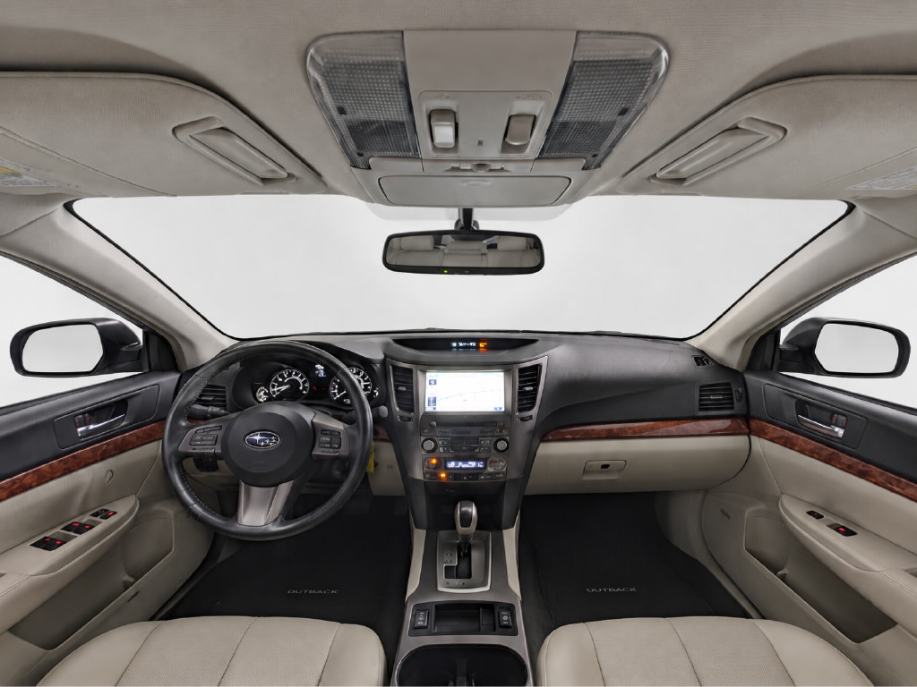 Used 2011 Subaru Outback 3.6R Limited AWD/4WD image 12
