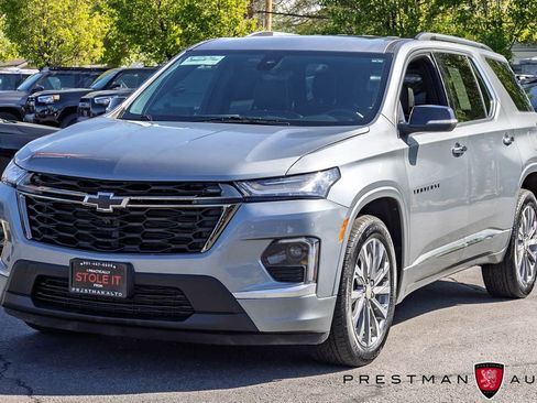 Used 2023 Chevrolet Traverse Premier AWD/4WD image 17
