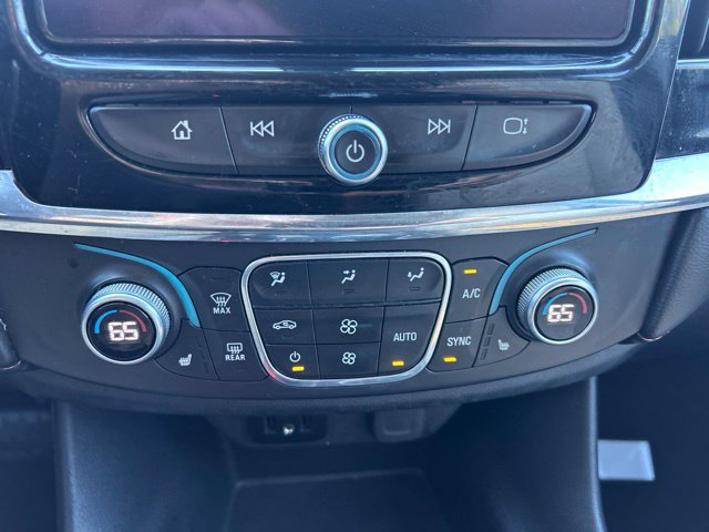 Used 2018 Chevrolet Traverse LT FWD image 16