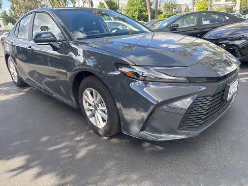 Used 2026 Toyota Camry LE image 1