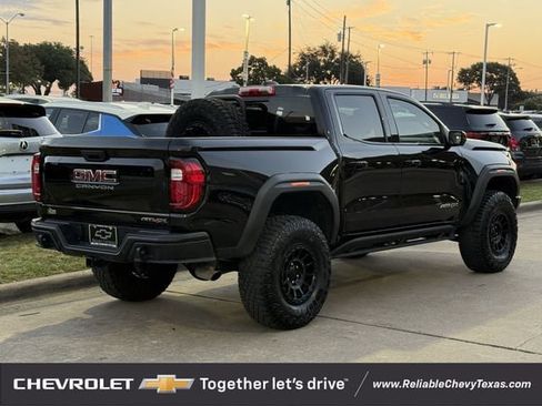 Used 2026 GMC Canyon AT4X w/ AT4X AEV Edition AWD/4WD image 6