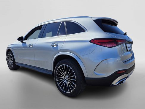 New 2025 Mercedes-Benz GLC 300 image 3