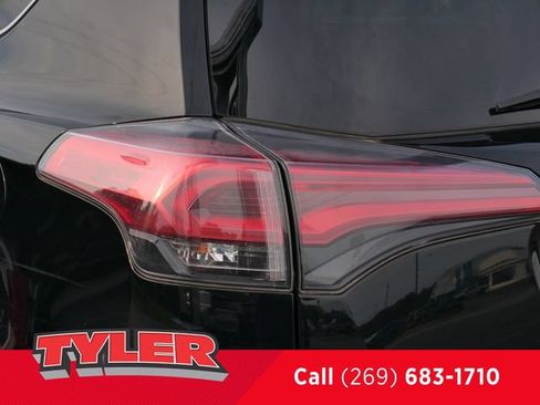 Used 2017 Toyota RAV4 SE w/ Power Extra Value Package AWD/4WD image 12