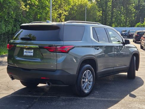 Certified 2022 Chevrolet Traverse LT FWD image 13