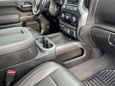 Used 2020 Chevrolet Silverado 3500 LTZ w/ LTZ Premium Package image 15