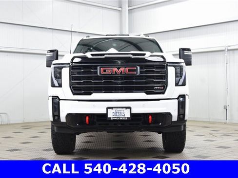 Used 2024 GMC Sierra 2500 AT4 w/ AT4 Premium Plus Package image 2
