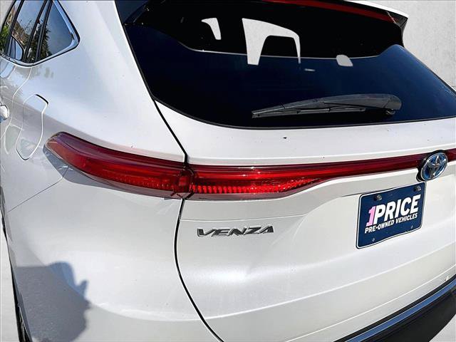 Used 2022 Toyota Venza XLE w/ Activity Package (TMS) AWD/4WD image 29