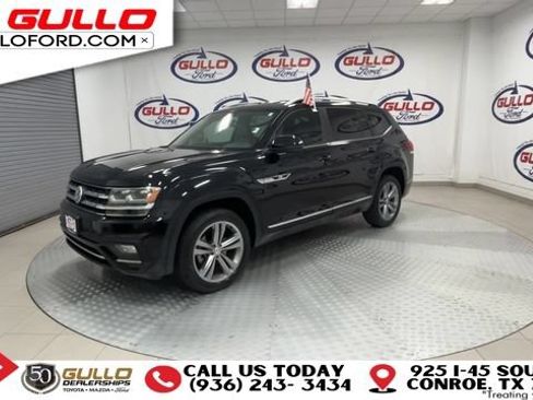 Used 2018 Volkswagen Atlas SE w/ R-Line Package FWD image 4