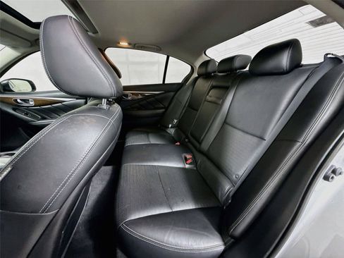 Used 2015 INFINITI Q50 w/ Deluxe Touring Package RWD image 7