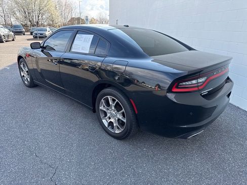 Used 2016 Dodge Charger SE w/ Power Sunroof Group image 5