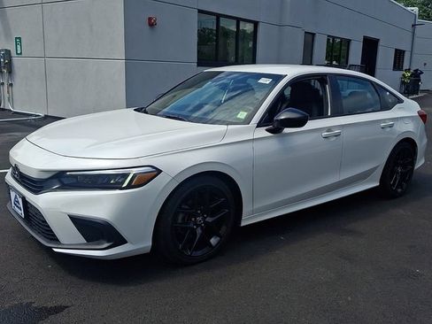 Used 2023 Honda Civic Sport image 3