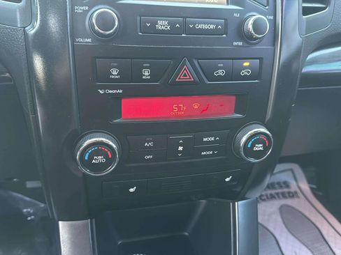 Used 2013 Kia Sorento EX image 25