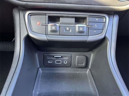 Certified 2022 GMC Terrain AT4 w/ Infotainment Package II image 25