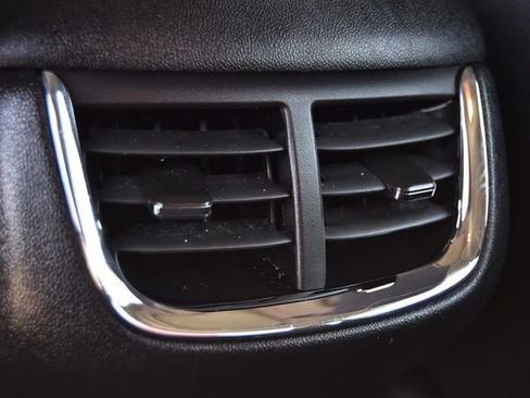 Used 2024 Chevrolet Malibu LT image 22