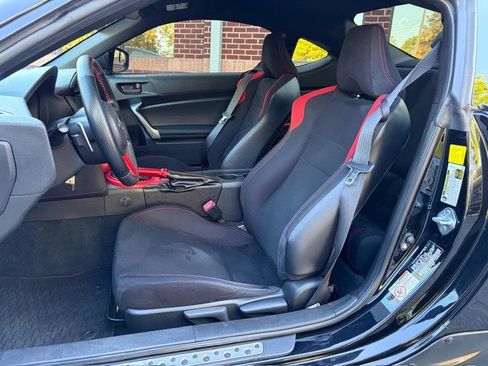 Used 2014 Scion FR-S image 32