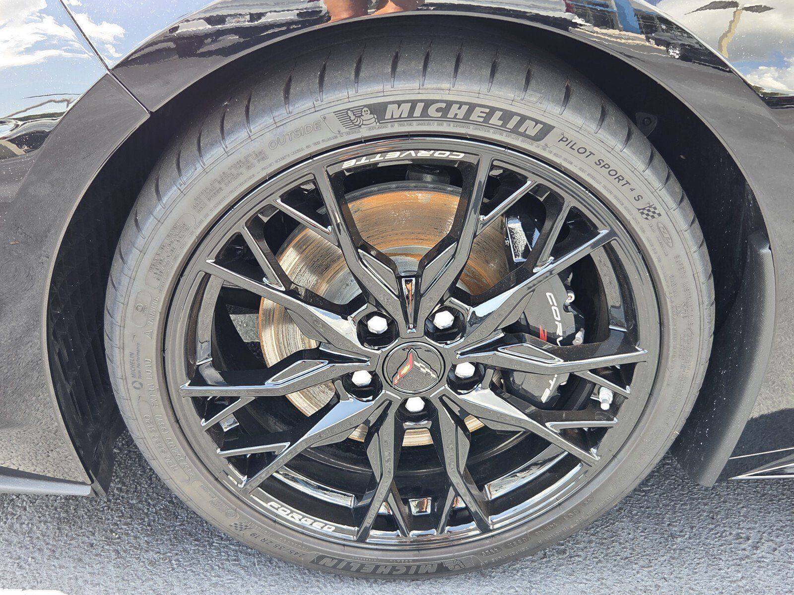 New 2026 Chevrolet Corvette Stingray Premium Conv w/ Z51 Performance Package RWD image 4