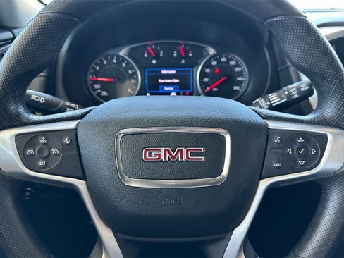 Used 2022 GMC Terrain SLE w/ LPO, Floor Liner Package image 31