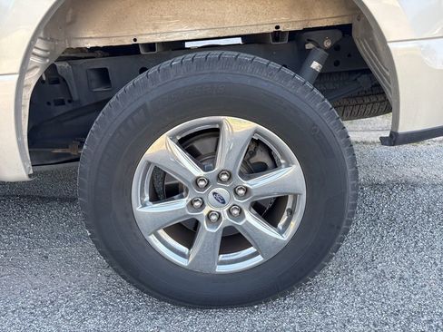 Used 2018 Ford F150 XLT w/ Equipment Group 301A Mid AWD/4WD image 24