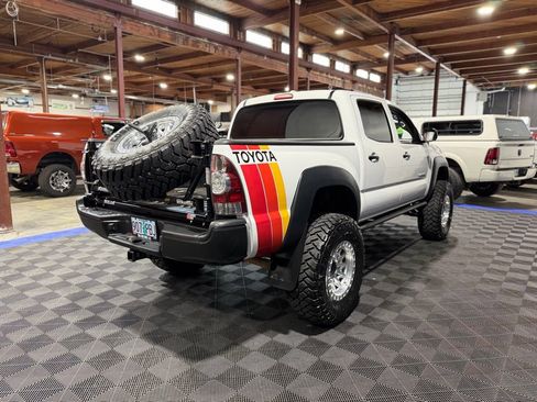 Used 2010 Toyota Tacoma 4x4 Double Cab image 5