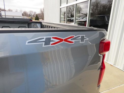 Used 2024 Chevrolet Silverado 1500 LTZ w/ LTZ Convenience Package II image 8