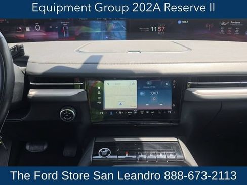 Used 2025 Lincoln Navigator L Reserve AWD/4WD image 23