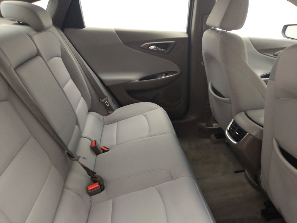 Used 2019 Chevrolet Malibu LT FWD image 19