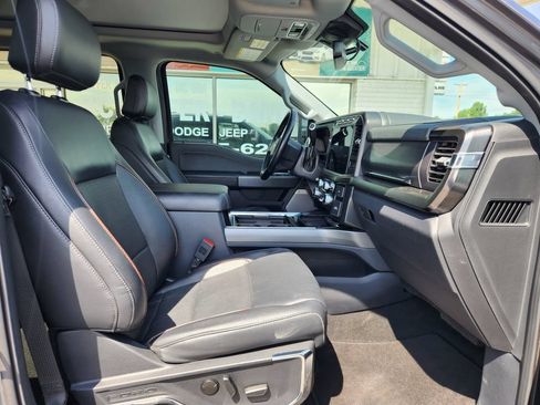 Used 2023 Ford F250 Lariat AWD/4WD image 13