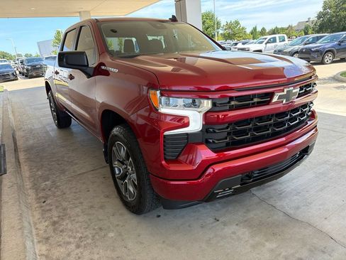 Used 2025 Chevrolet Silverado 1500 RST AWD/4WD image 3
