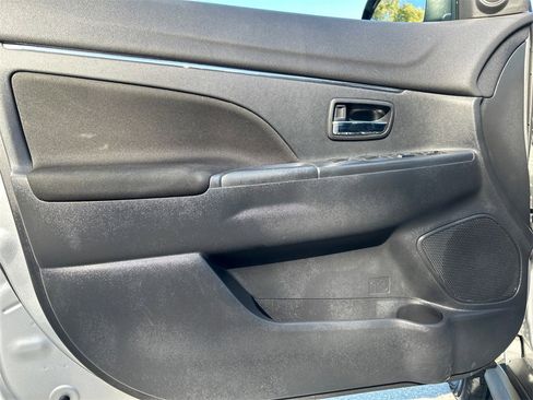 Used 2023 Mitsubishi Outlander Sport ES image 11