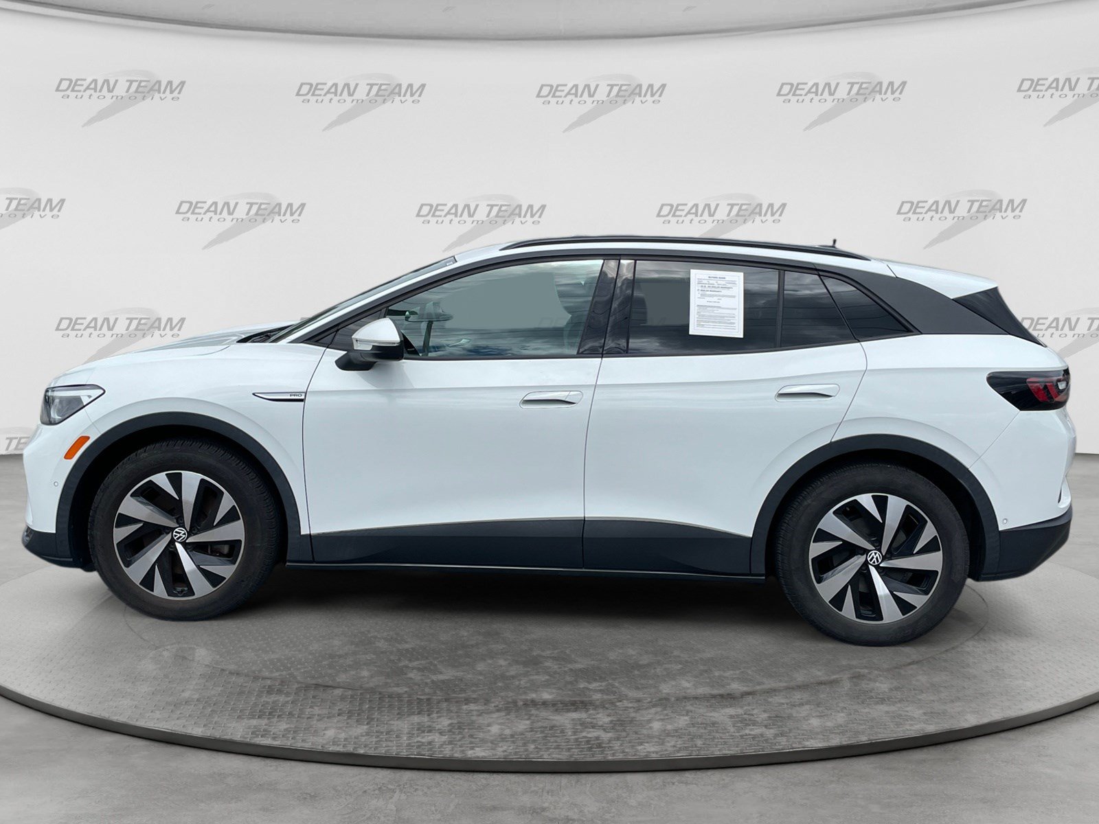 Used 2023 Volkswagen ID.4 Pro RWD image 4
