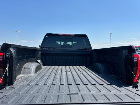 New 2026 GMC Sierra 2500 AT4X AWD/4WD image 39