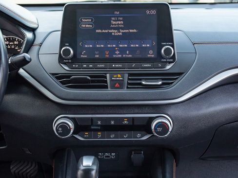 Used 2019 Nissan Altima 2.5 SR FWD image 22