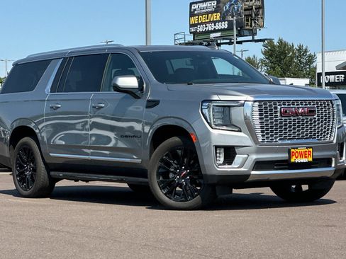 Used 2024 GMC Yukon XL Denali AWD/4WD image 2
