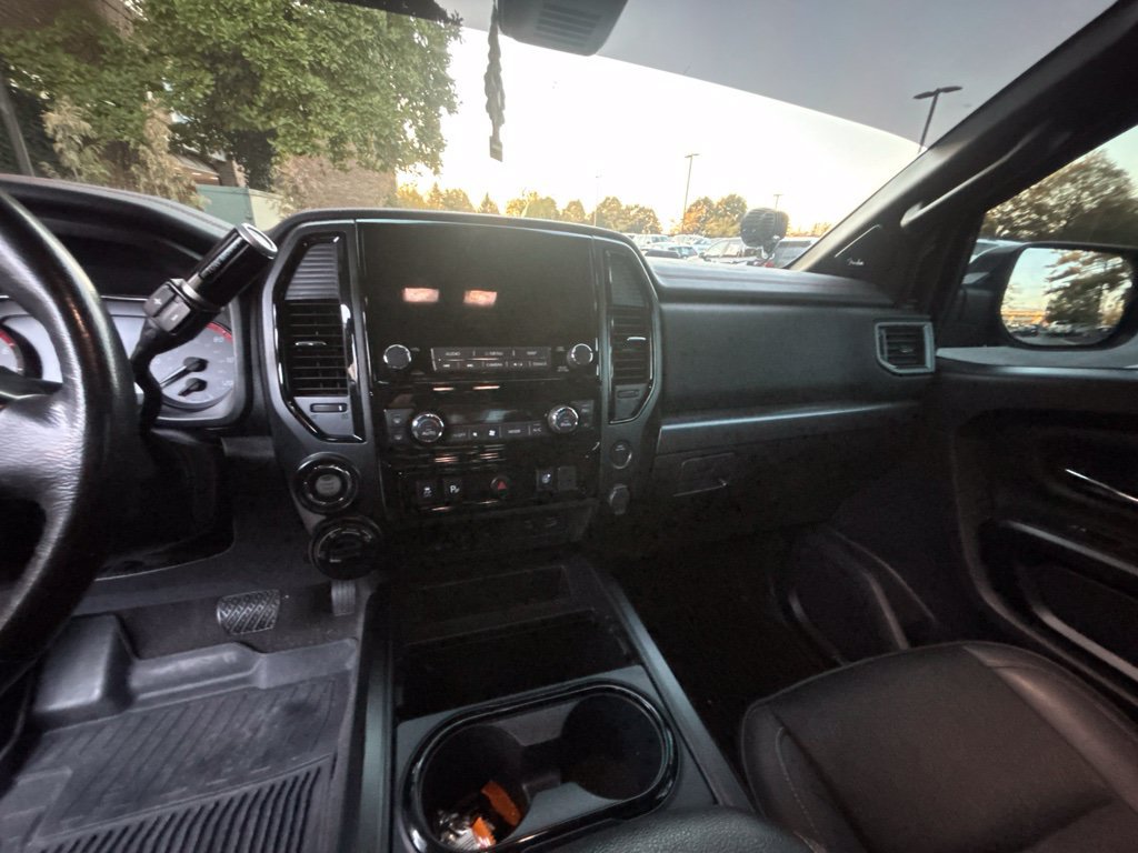 Used 2022 Nissan Titan PRO-4X w/ Pro-4x Utility Package AWD/4WD image 14