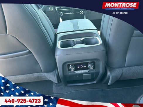 New 2026 Chevrolet Traverse Z71 w/ Enhanced Driving Package AWD/4WD image 23