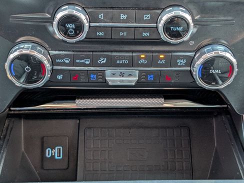 Used 2022 Ford F150 Limited AWD/4WD image 20