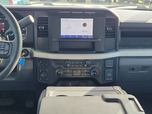 Certified 2024 Ford F250 XL w/ XL Chrome Package AWD/4WD image 16