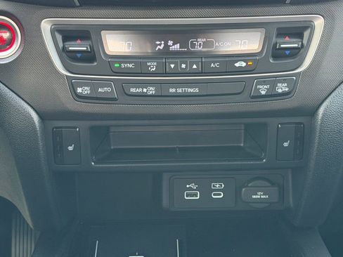 Used 2025 Honda Ridgeline TrailSport image 16