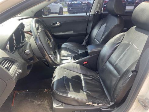 Used 2010 Chevrolet Malibu LTZ FWD image 11
