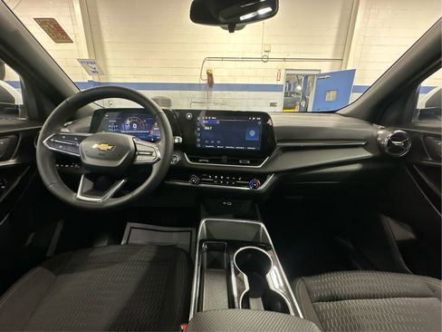 Certified 2025 Chevrolet Equinox LT AWD/4WD image 26