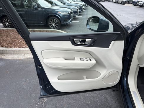 Certified 2023 Volvo XC60 B5 Plus w/ Climate Package AWD/4WD image 14