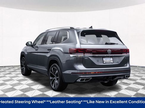 Certified 2025 Volkswagen Atlas SEL Premium R-Line image 9