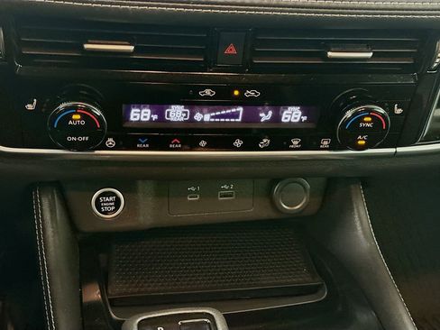 Used 2023 Nissan Rogue SL w/ SL Premium Package AWD/4WD image 15