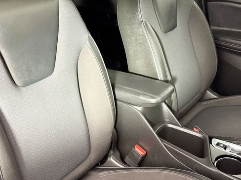 Used 2020 Buick Encore GX Select image 34