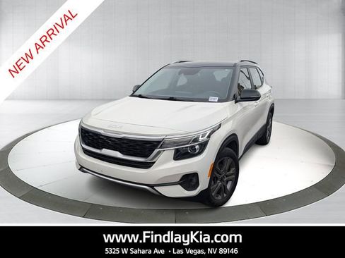 Certified 2022 Kia Seltos S image 1