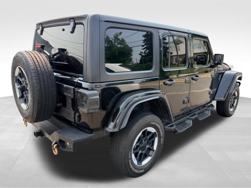 Used 2019 Jeep Wrangler Unlimited Rubicon AWD/4WD image 3