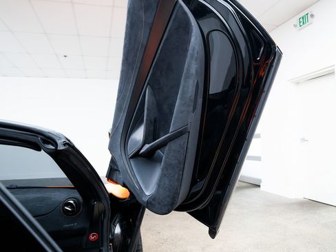 Used 2022 McLaren 765LT RWD image 20