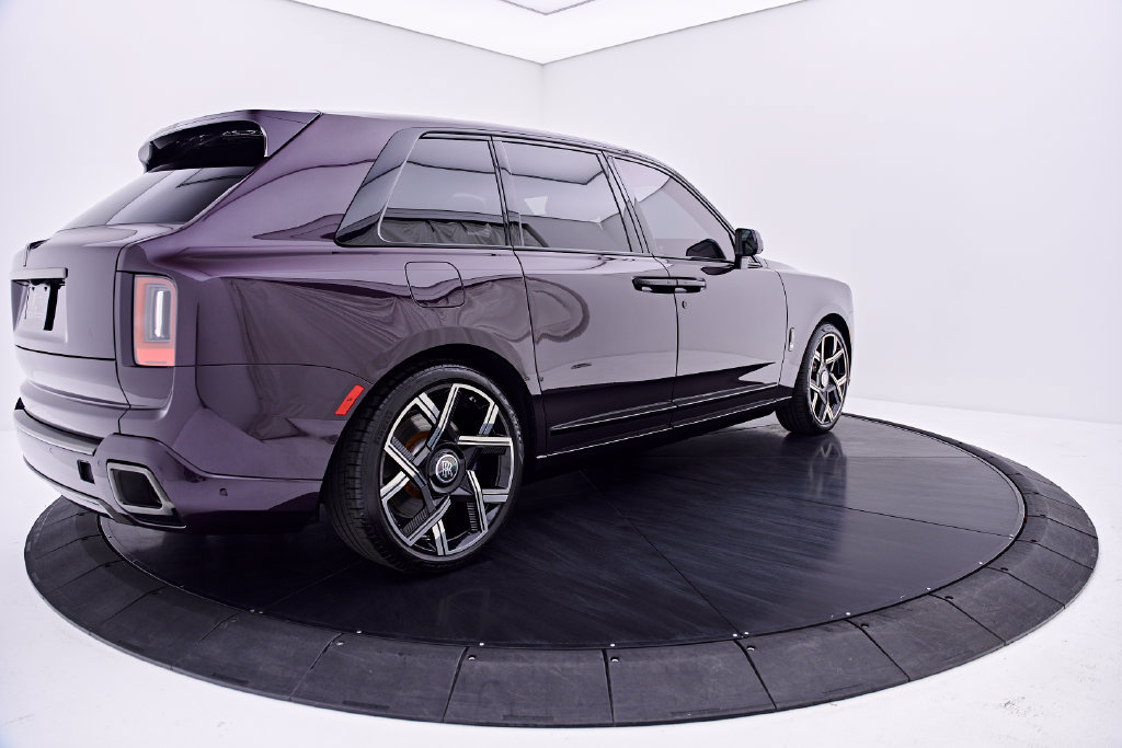 Used 2025 Rolls-Royce Cullinan Black Badge AWD/4WD image 16